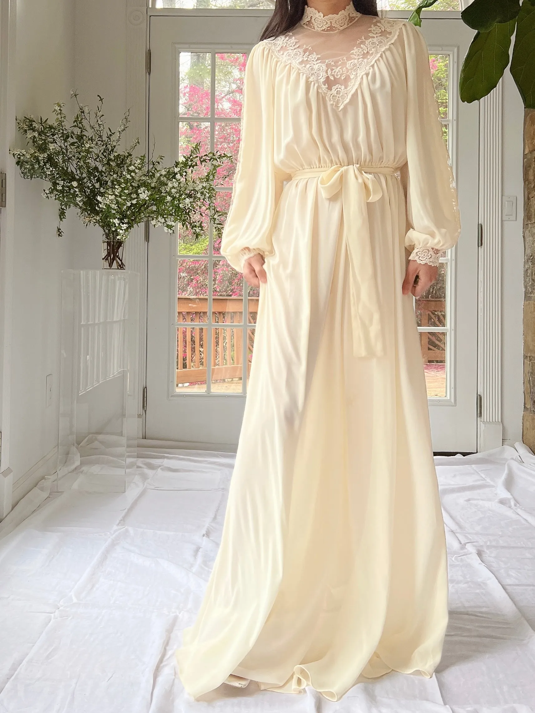 1970's Chiffon Poet Sleeves Gown - M