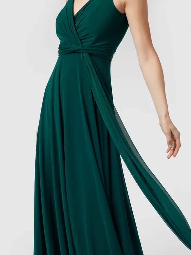 Evening dress with a belt at the waist Troyden Collection, emerald green