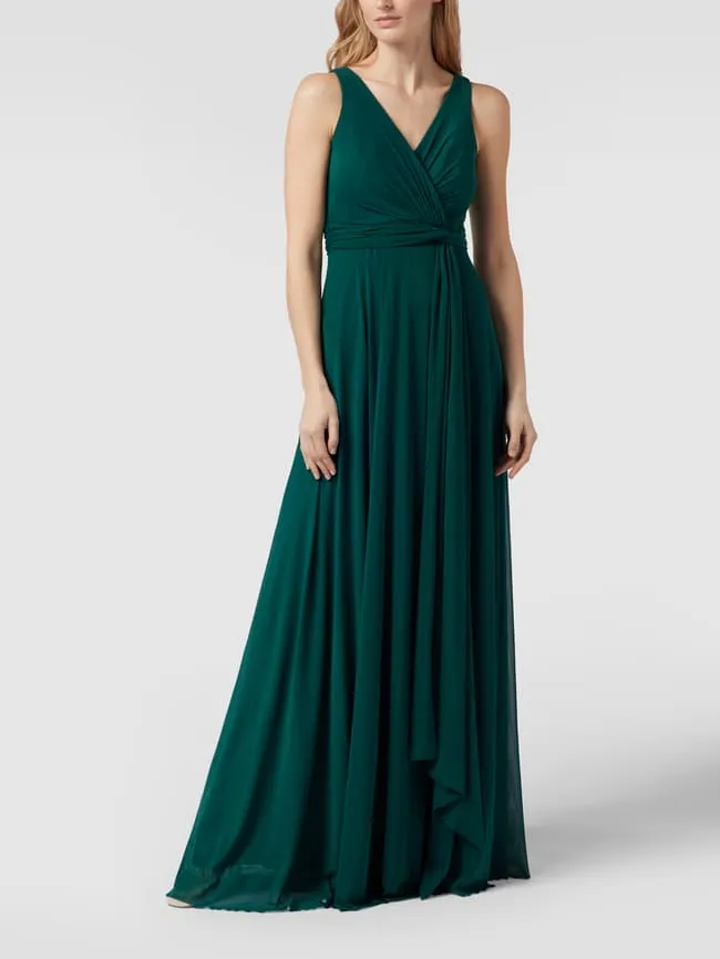 Evening dress with a belt at the waist Troyden Collection, emerald green