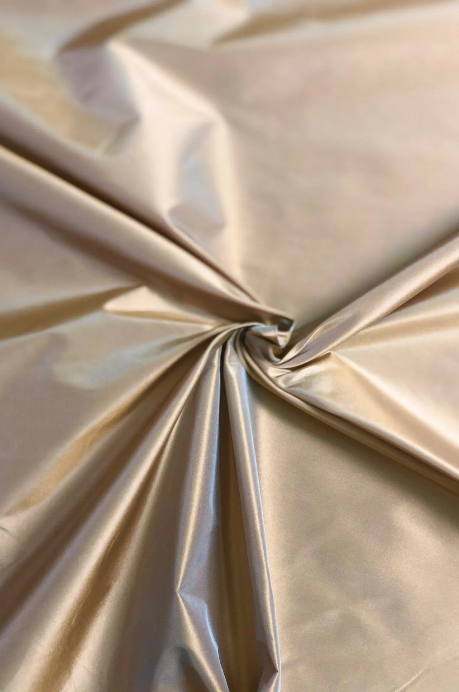 Iridescent Apricot Orange/Sky Blue Taffeta Silk Fabric