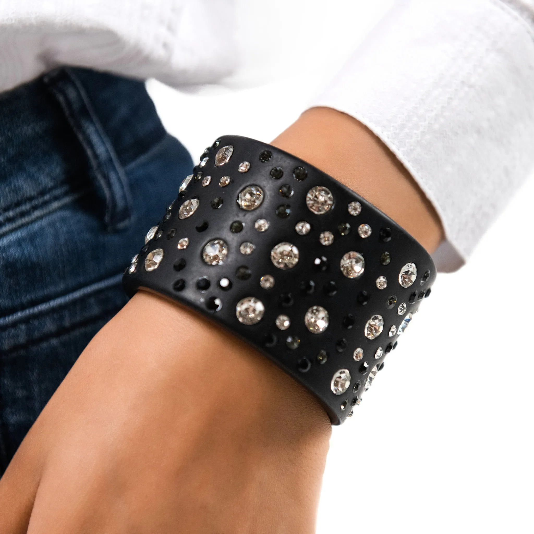 Queen Sparkler Cuff - Matte Black